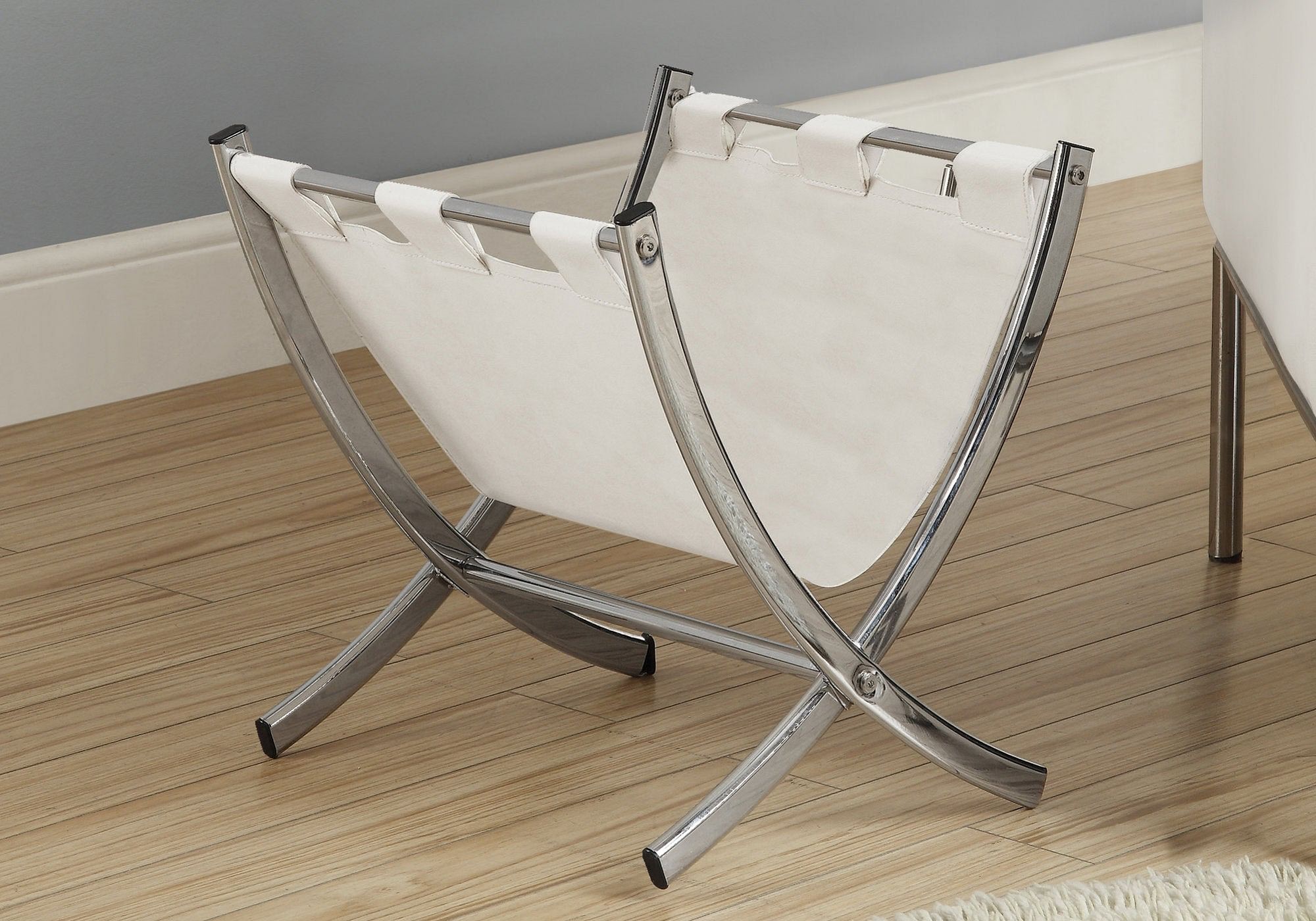 Magazine Rack - White Leather-Look / Chrome Metal