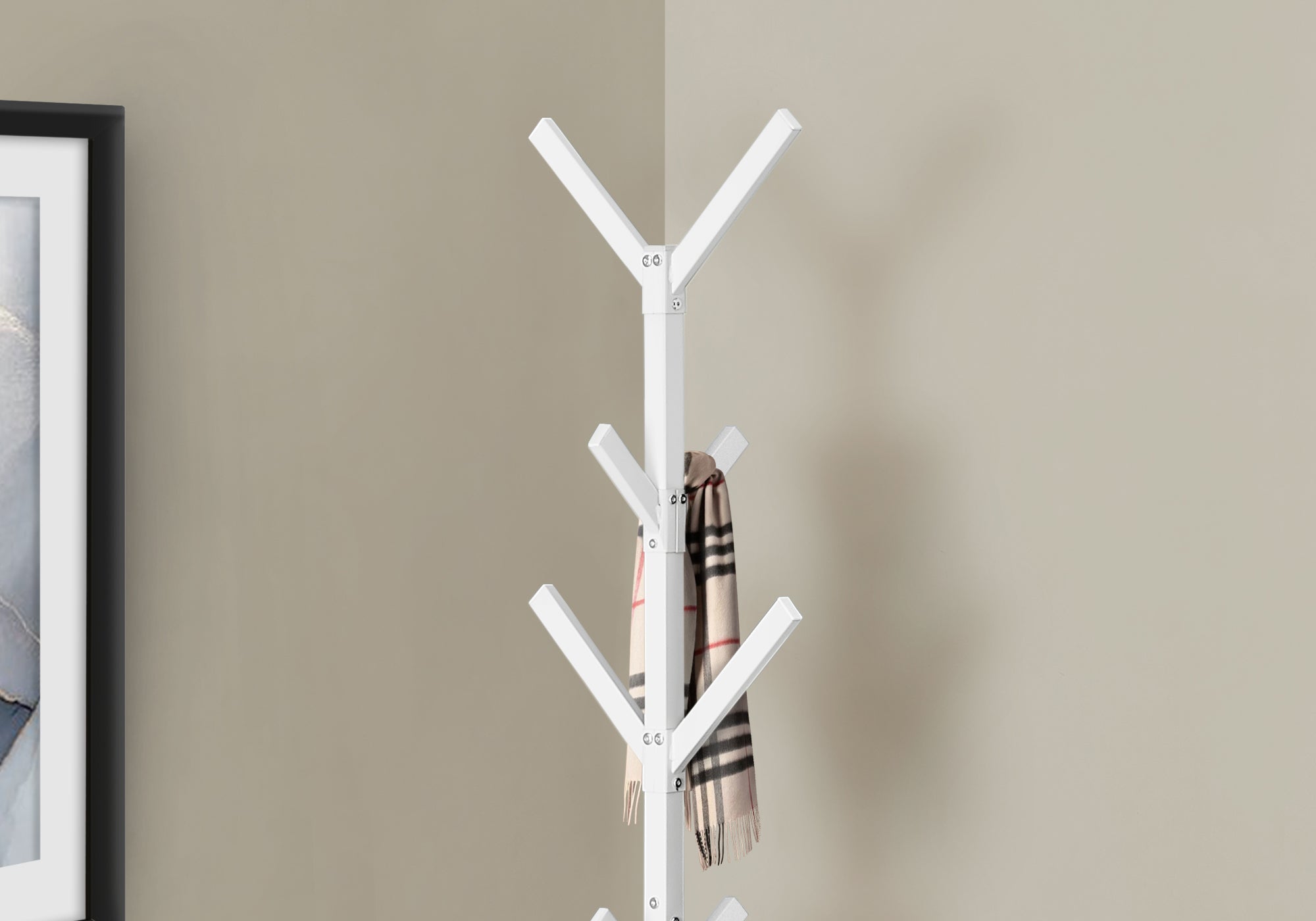 Coat Rack - 70H / White Metal