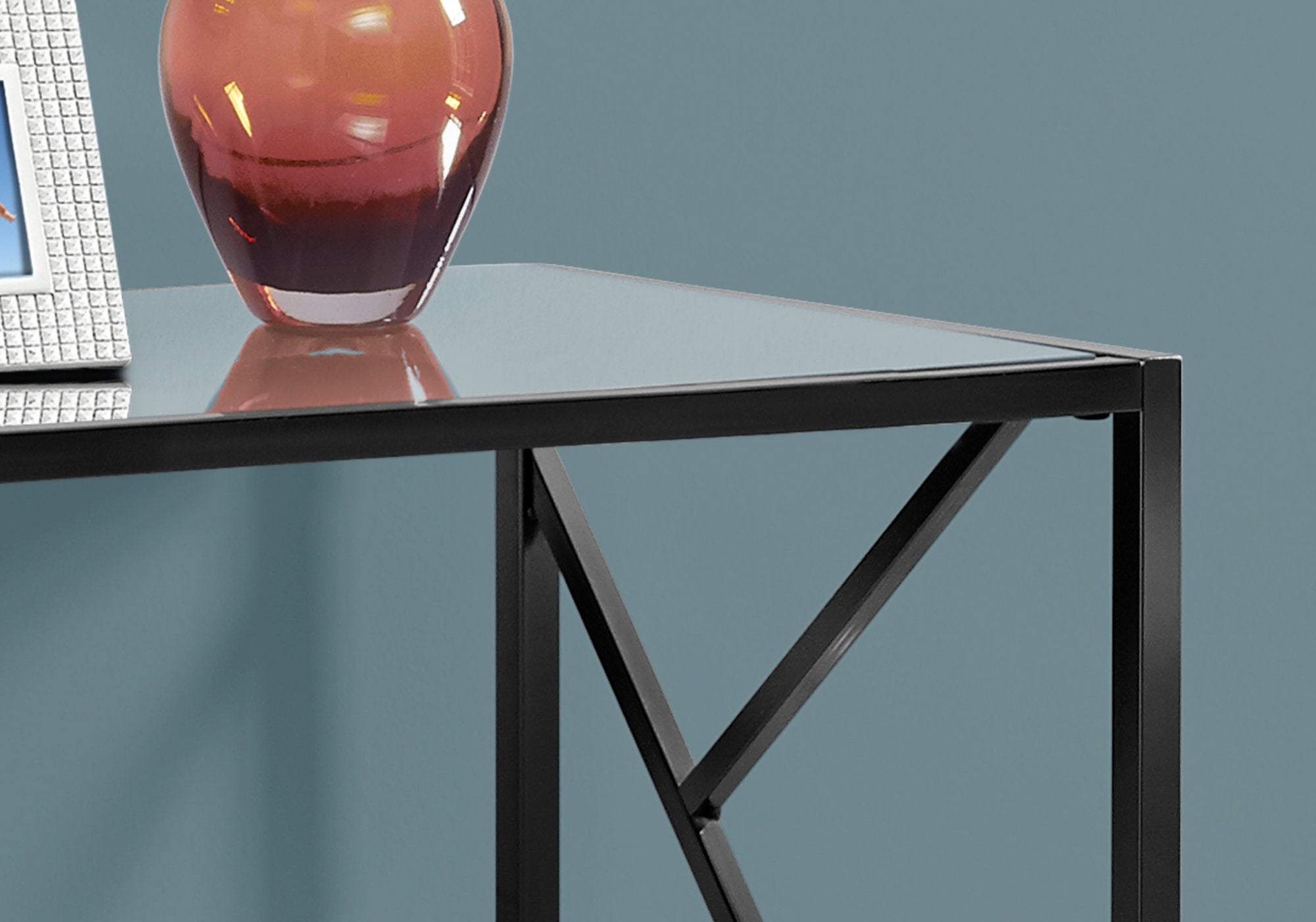 Accent Table - 44L / Black Nickel Metal / Mirror Top