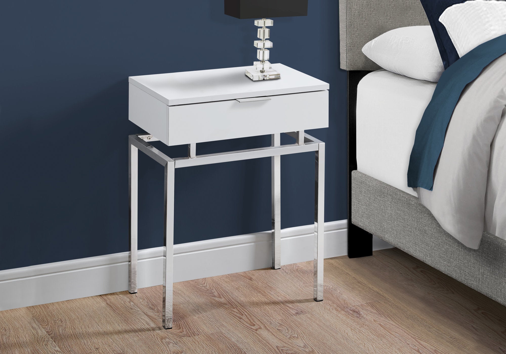 Accent Table - 24H / Glossy White / Chrome Metal