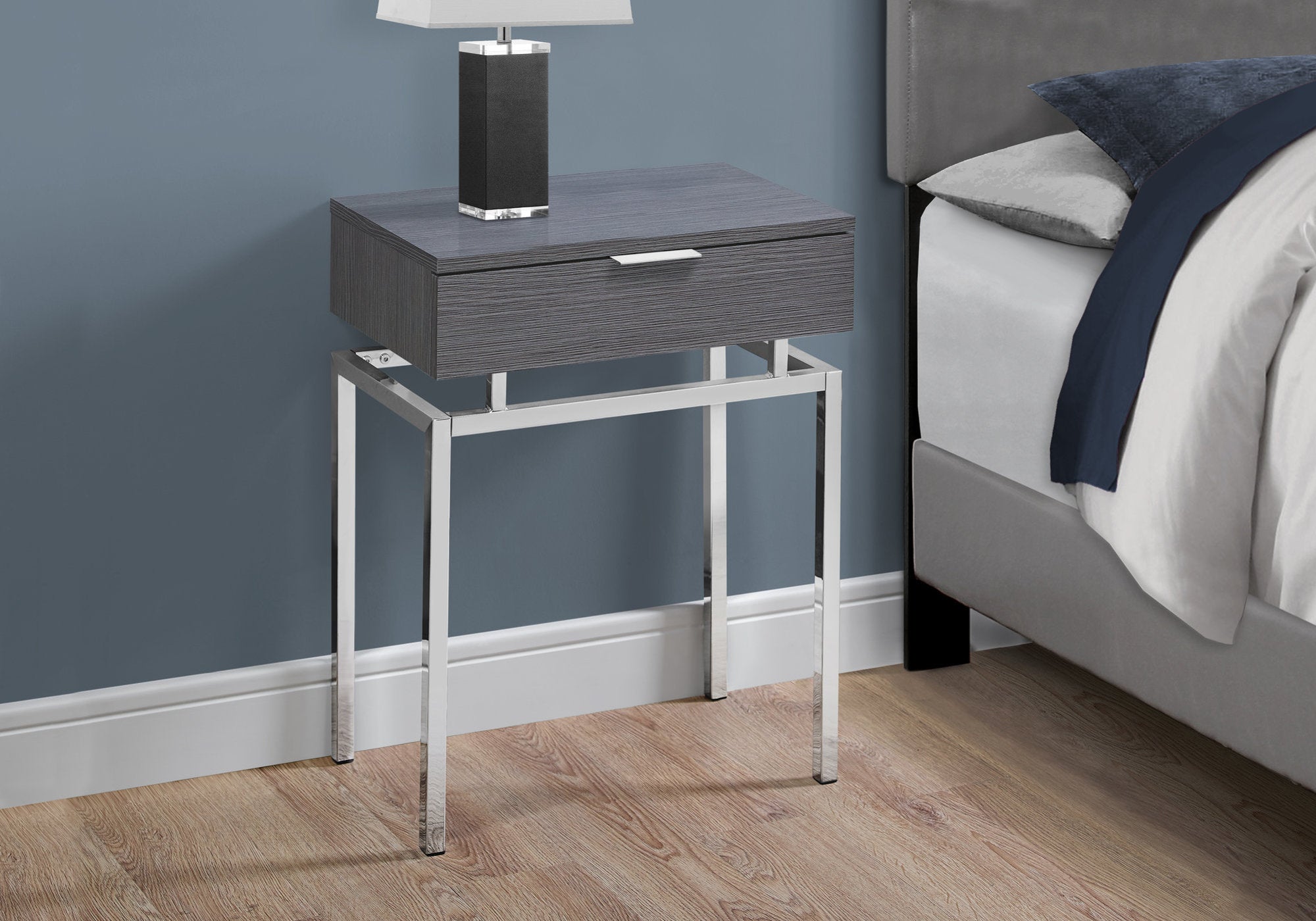 Accent Table - 24H / Grey / Chrome Metal