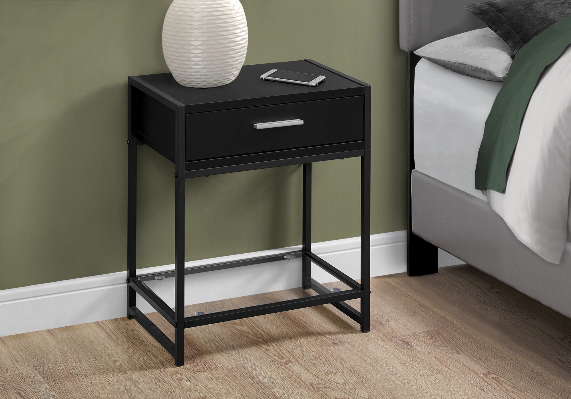 Accent Table - 22H / Black / Black Metal/ Tempered Glass