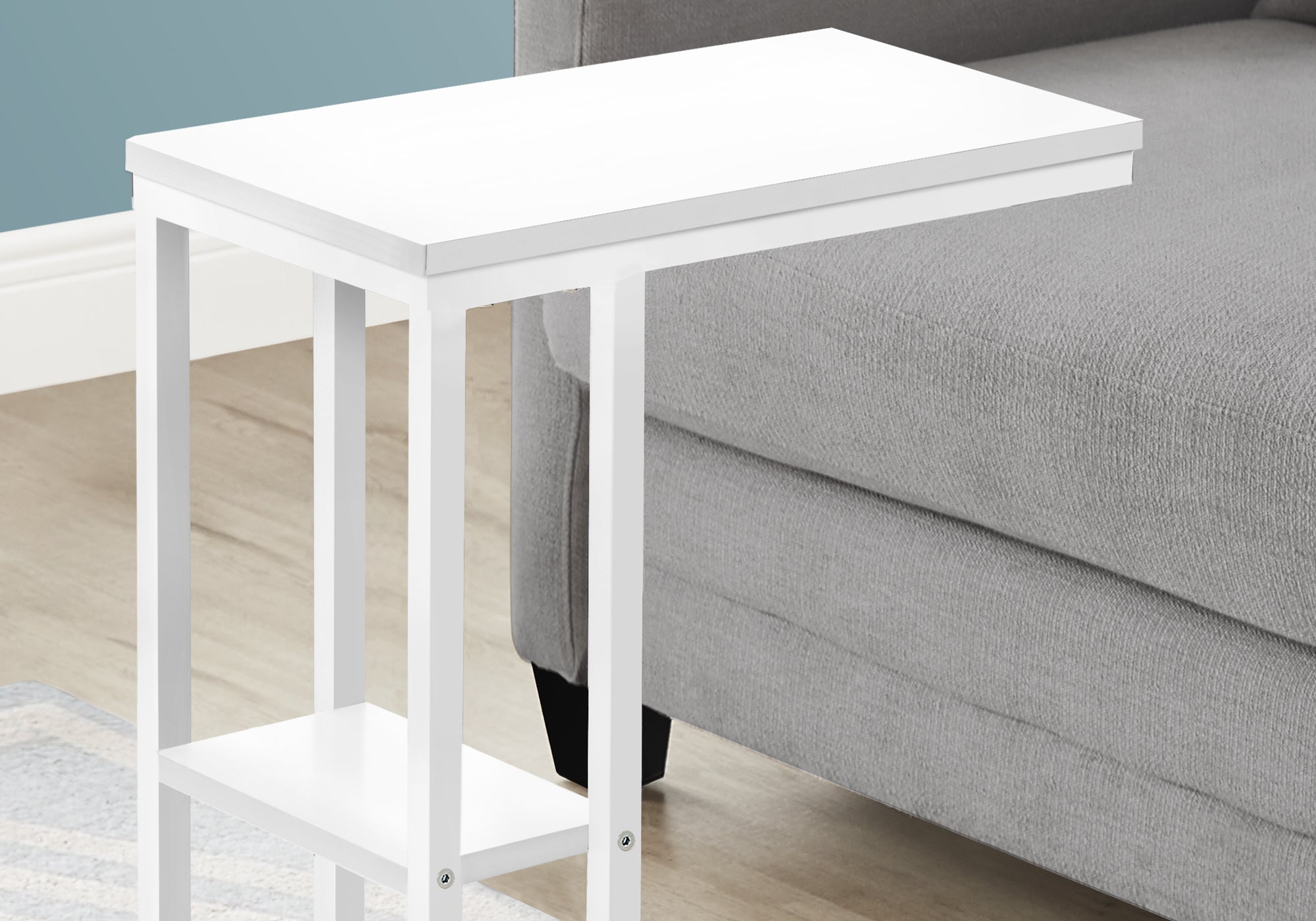 Accent Table - 25H / White / White Metal