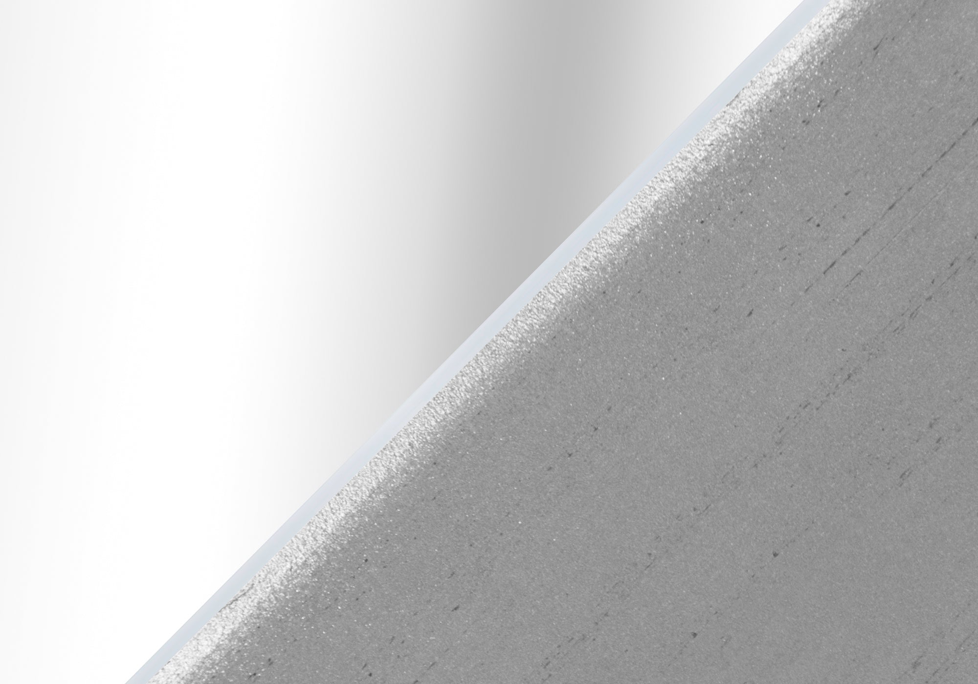 Accent Table - 20Dia / Brushed Silver / Mirror