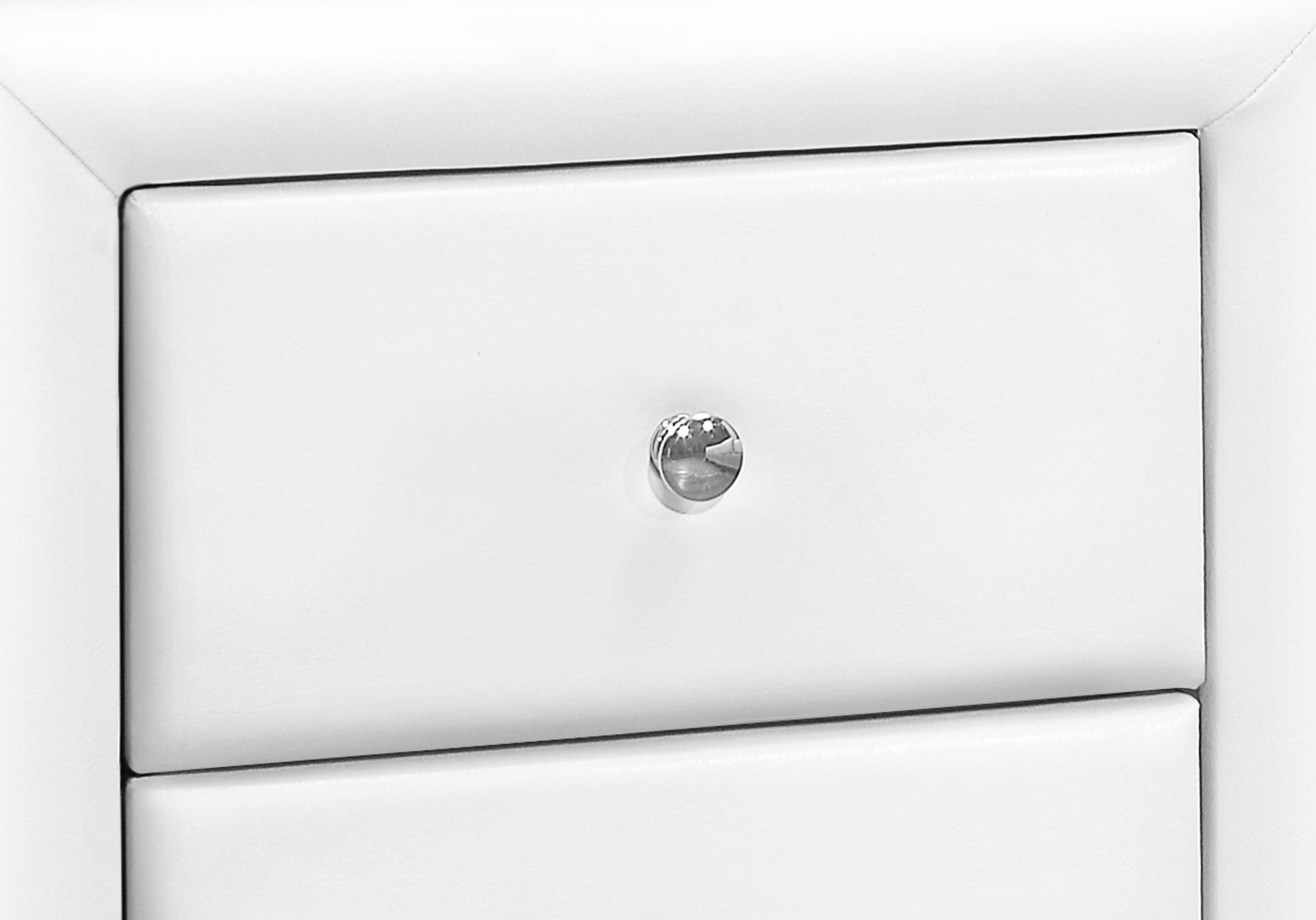 Bedroom Accent - 21H / White Leather-Look Night Stand