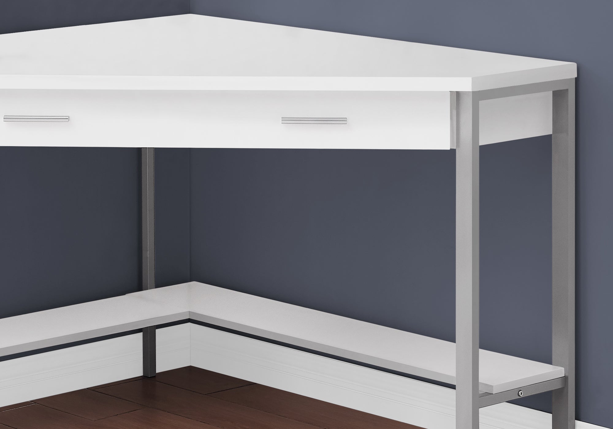 Computer Desk - 42L / White Corner / Silver Metal