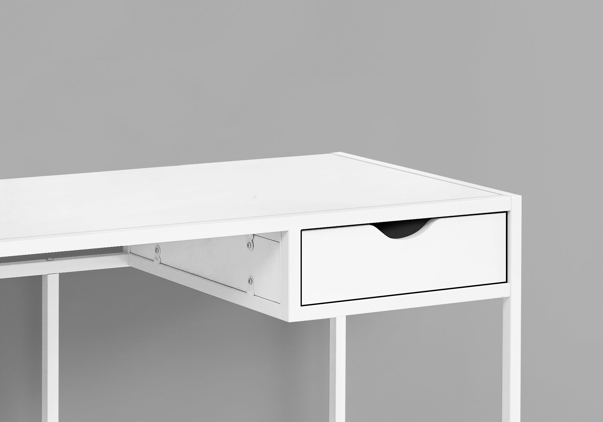 Computer Desk - 42L / White / White Metal
