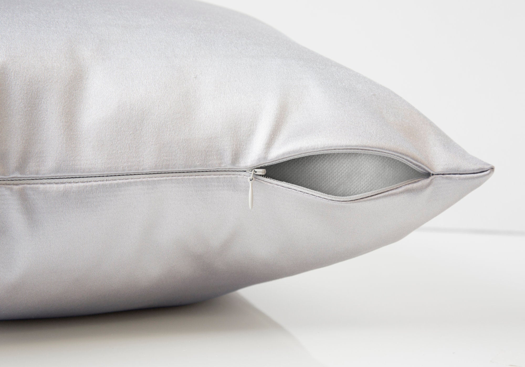 Pillow - 18X 18 / Silver Satin / 1Pc