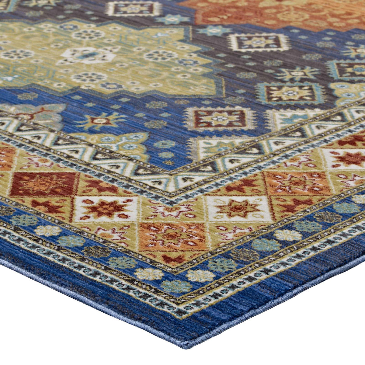 Atzi Distressed
Southwestern Diamond Floral 4x6 Area Rug