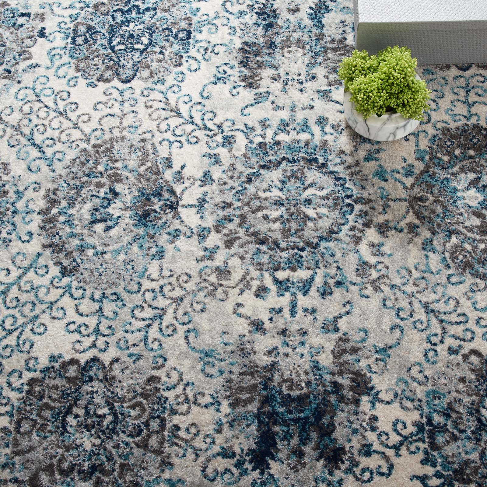 Entourage Kensie Distressed Floral Moroccan Trellis  8x10 Area Rug