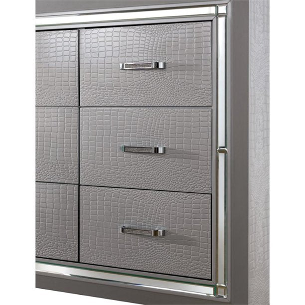 Balitoria Contemporary 9-Drawer Dresser with Mirror in Silver