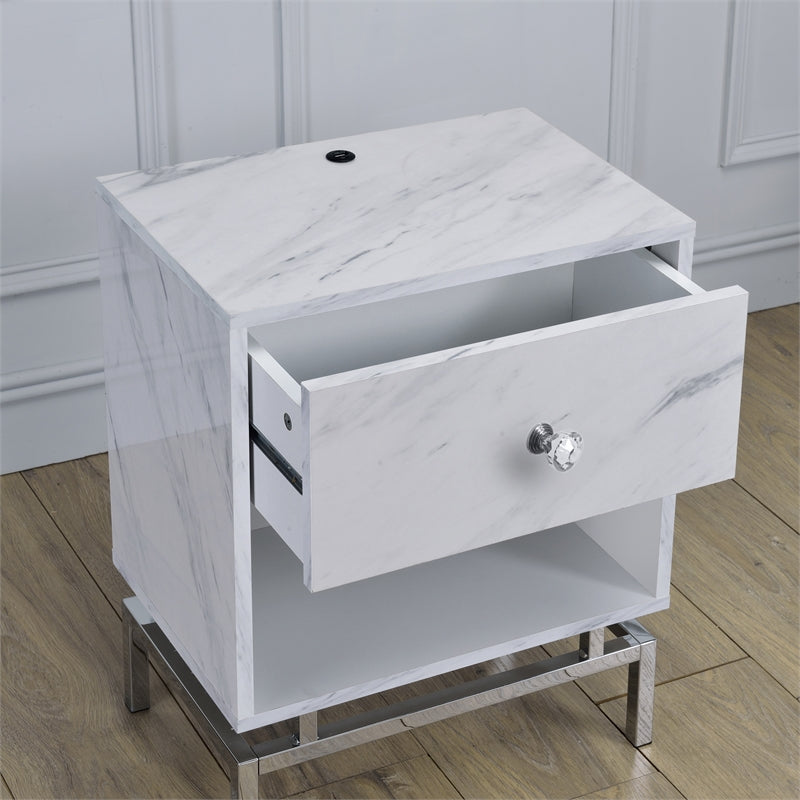 Lyn End Table with USB Port in White Marble
