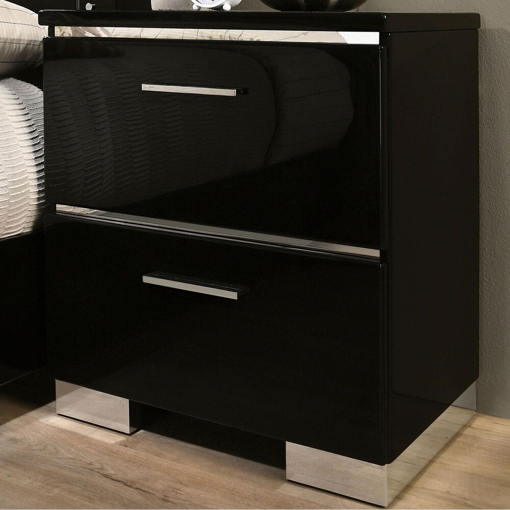Shorehaven 2-Drawer Nightstand