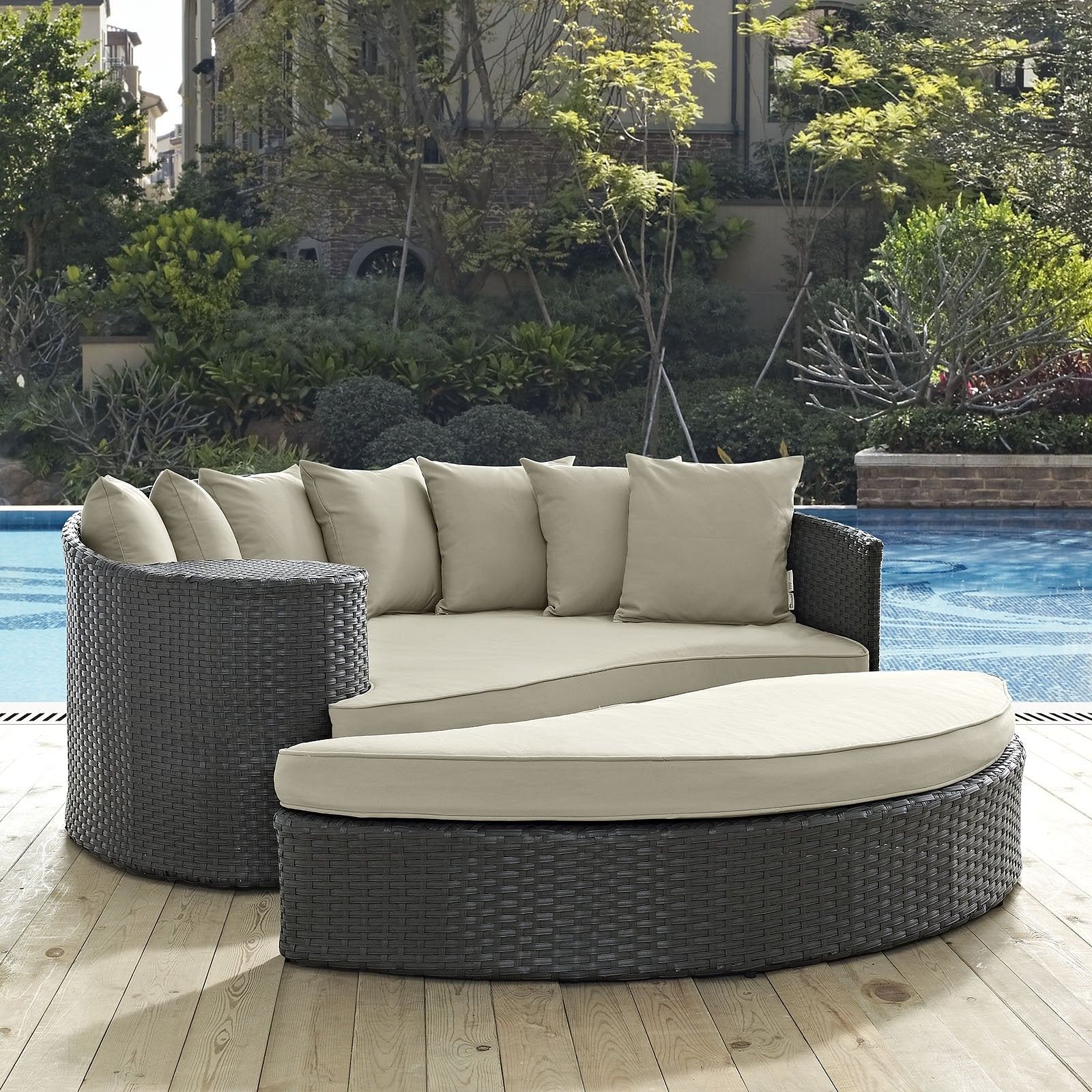 Sojourn Outdoor Patio Sunbrella® Daybed