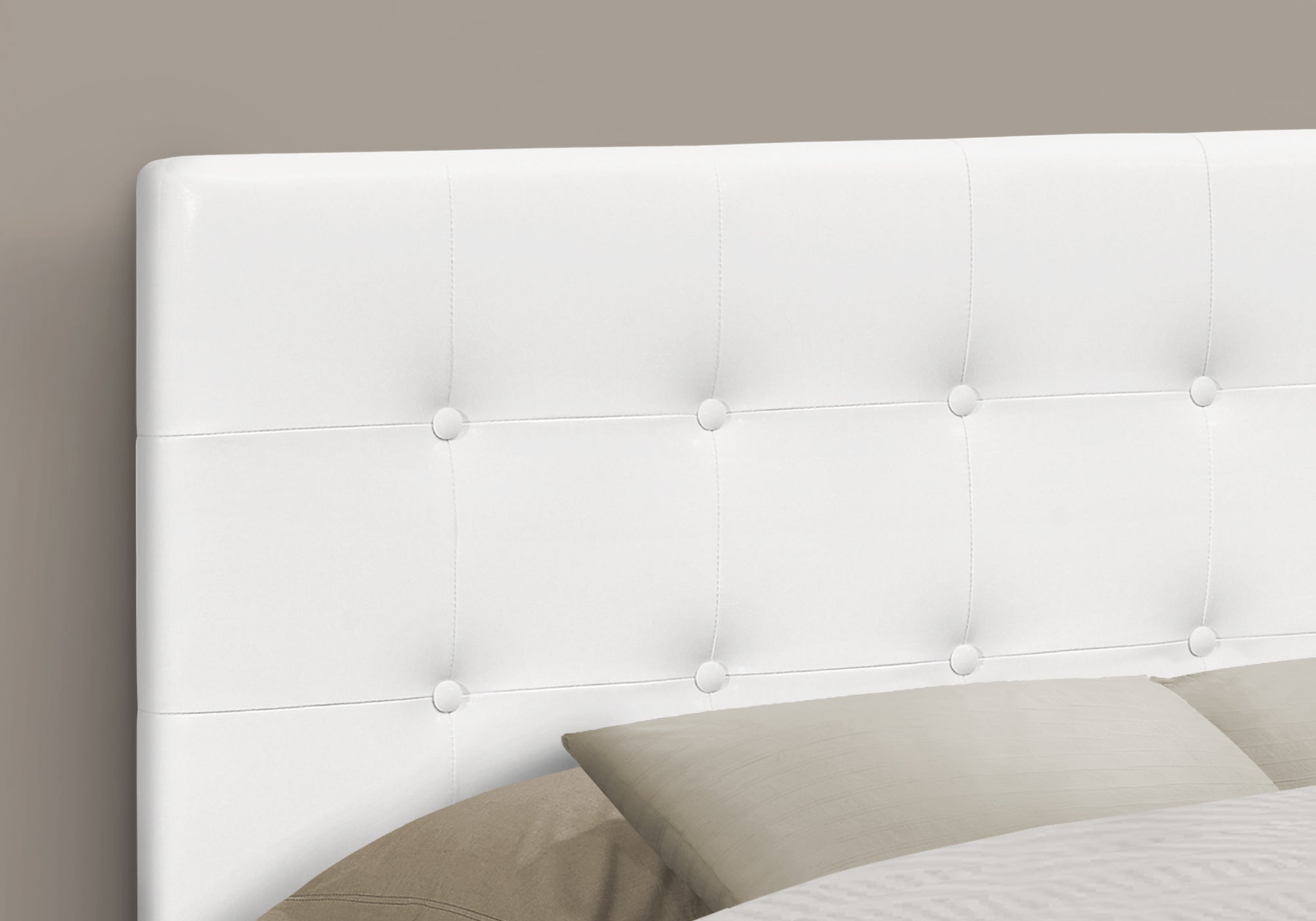 Bed - Full Size / White Leather-Look Headboard Only